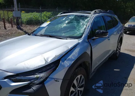 2025 Subaru Outback Premium from USA, damaged, VIN 4S4BTAFC1S3225547